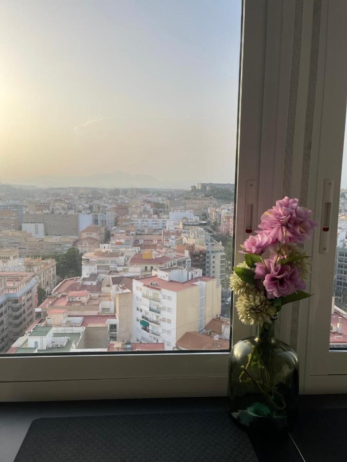 Sky Views Studio In City Centre Alicante Esterno foto