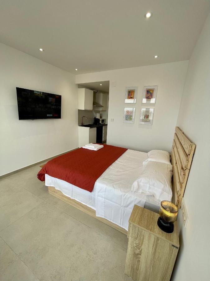 Sky Views Studio In City Centre Alicante Esterno foto