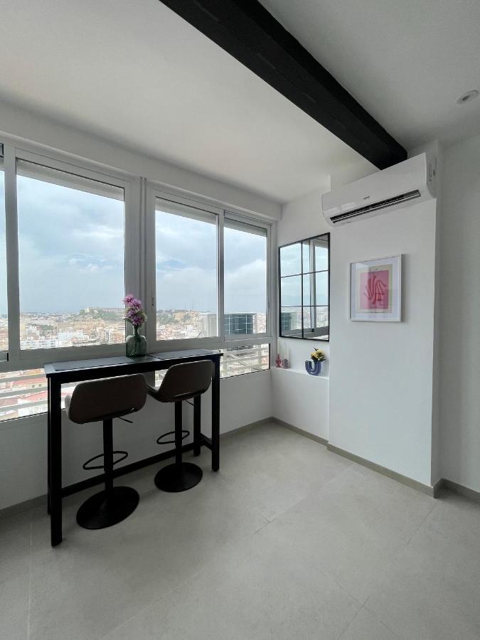 Sky Views Studio In City Centre Alicante Esterno foto