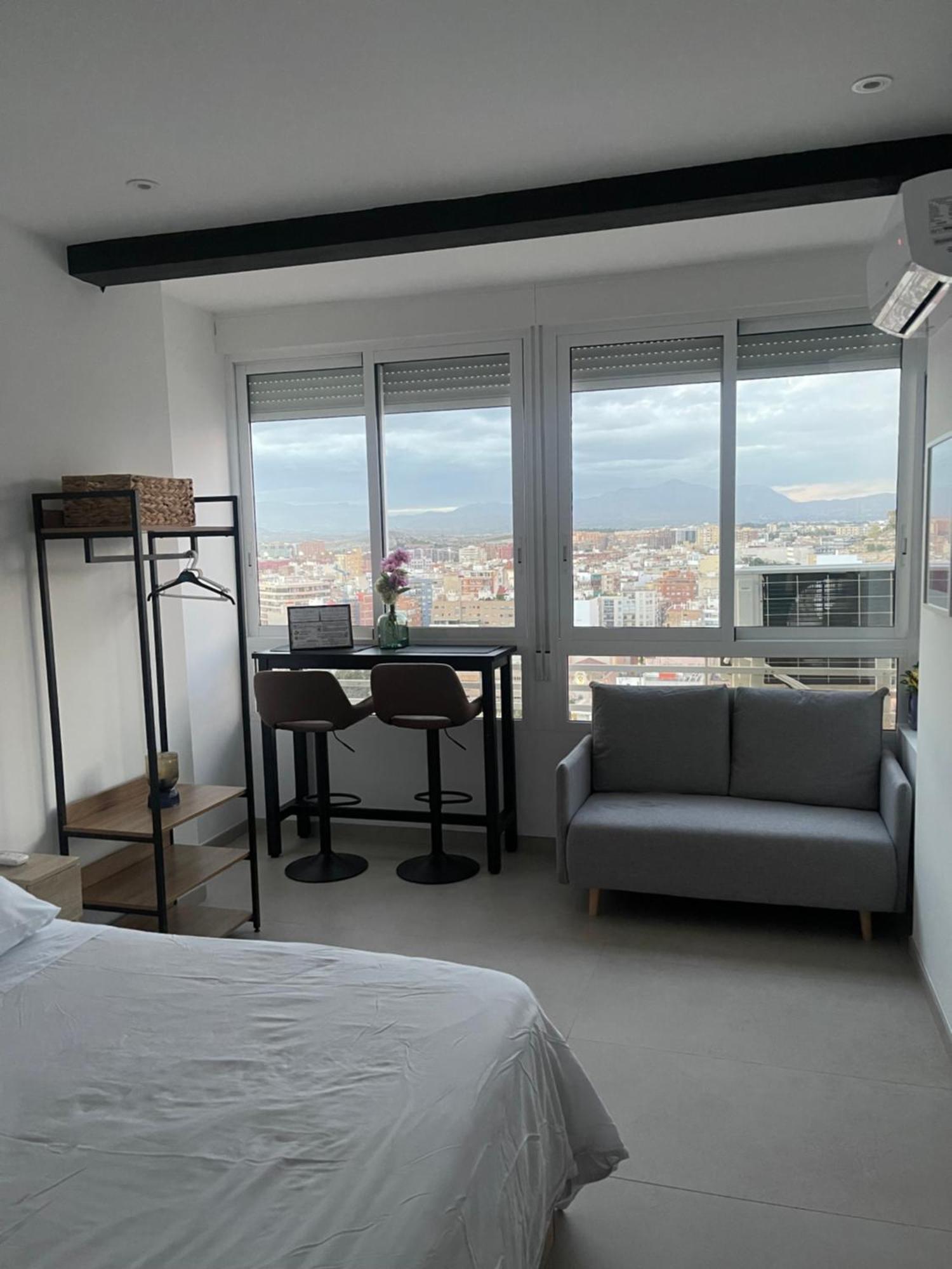 Sky Views Studio In City Centre Alicante Esterno foto